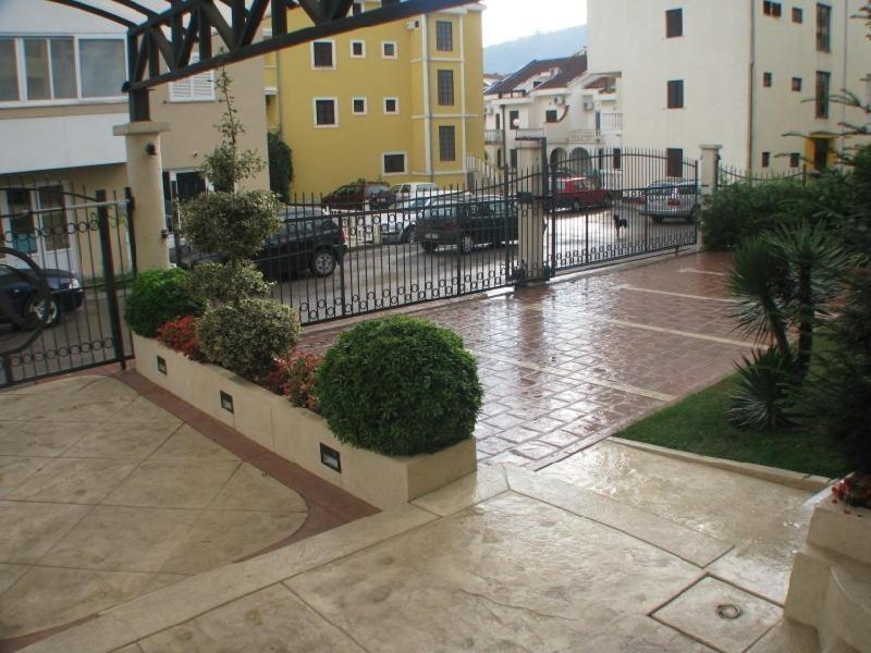 Apartmani Mirenza בודווה מראה חיצוני תמונה